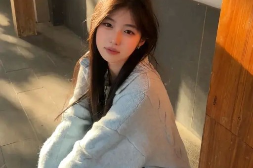 娱乐博主吃瓜少女张小寒被封号如何避免内容风险？